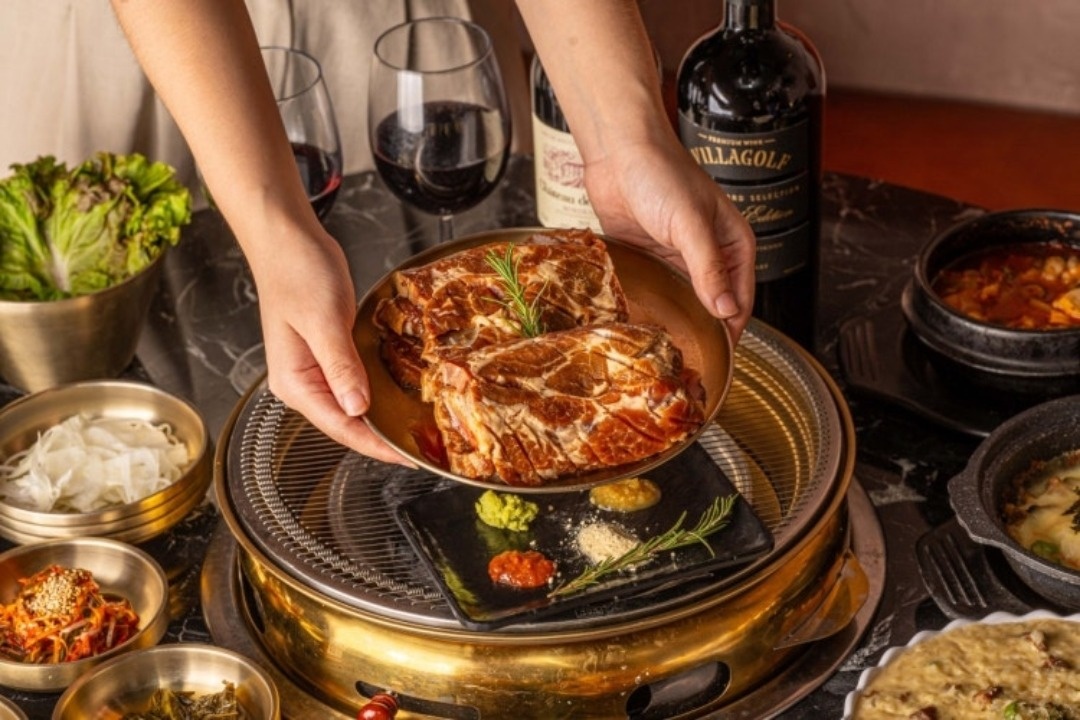 다이닝갈비 신영통점에서 홀 알바 모십니다 공고 썸네일