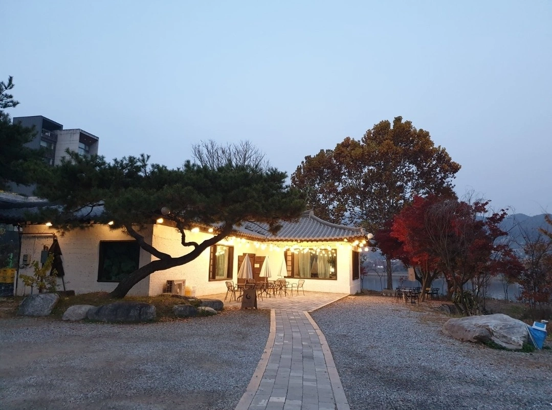 평일 주말 파트별 홀써빙 알바 구합니다.