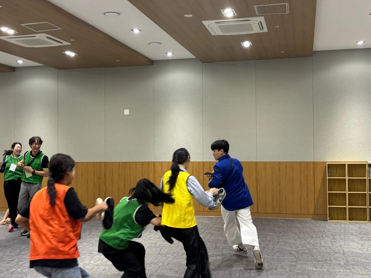 누구나 가능 행사 사진촬영 및 행사도우미 당일지급