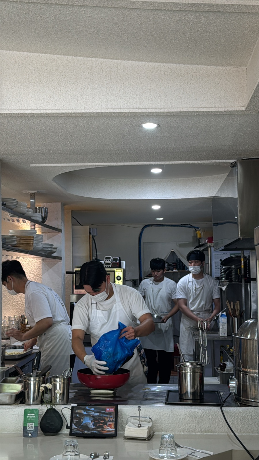양식당 오브 금토일 직원 모집 공고 썸네일