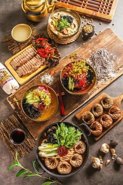 홀 서빙 1명 주 1회 휴무 공고 썸네일