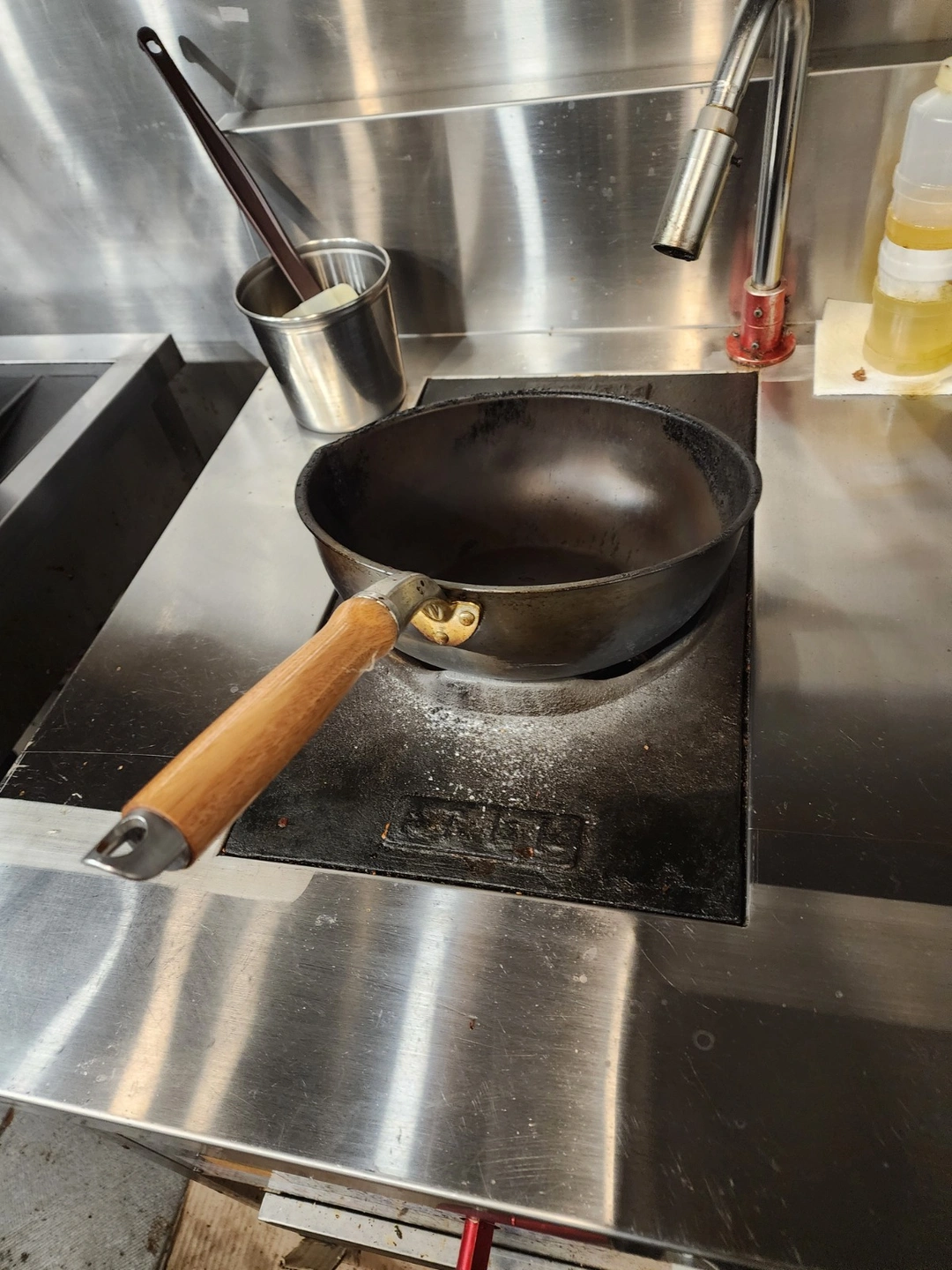 두정동 기영이숯불두마리치킨에서 오픈가족 구합니다!!!