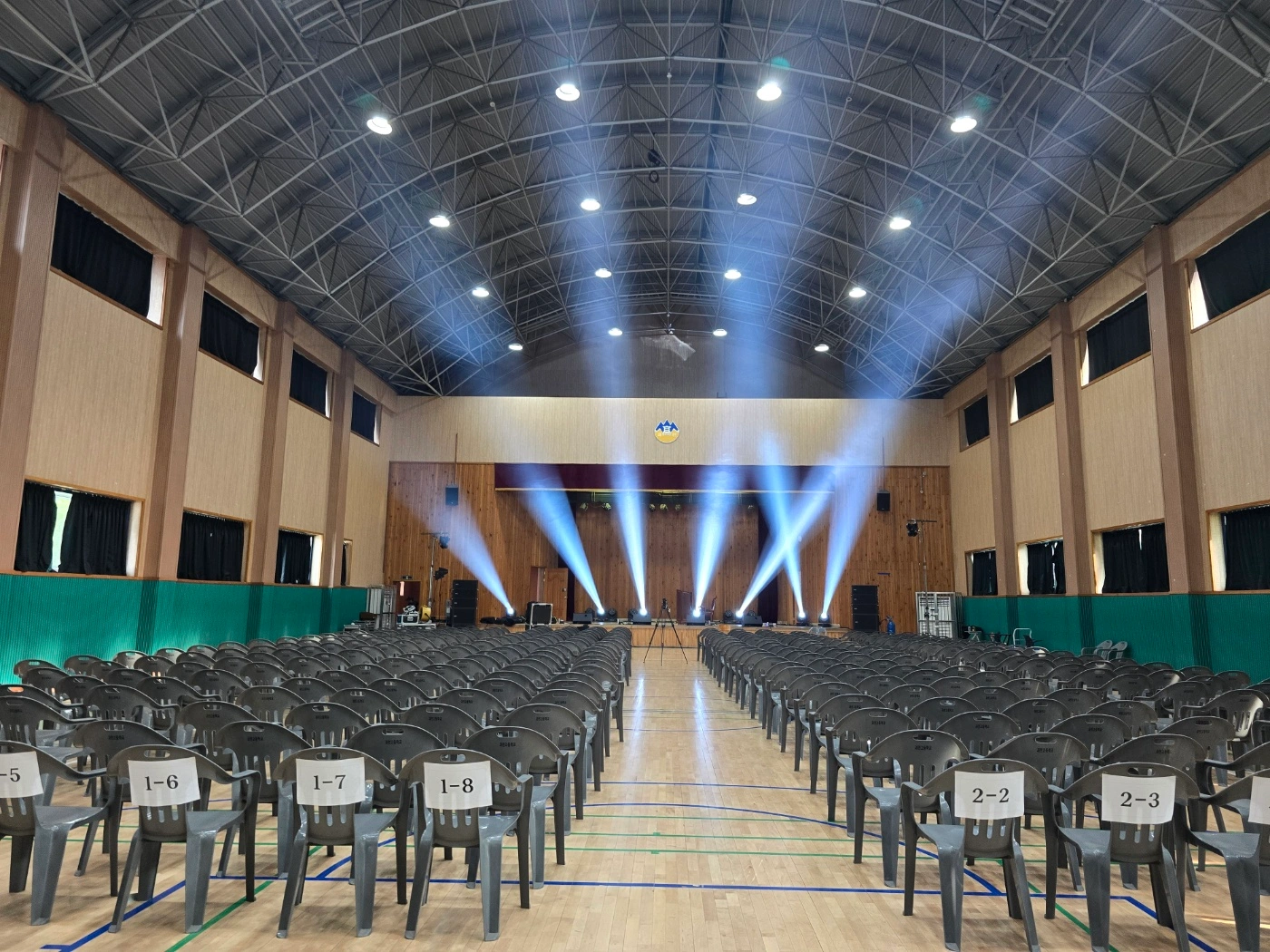 과천고등학교 3층 체육관 철수 알바구합니다.