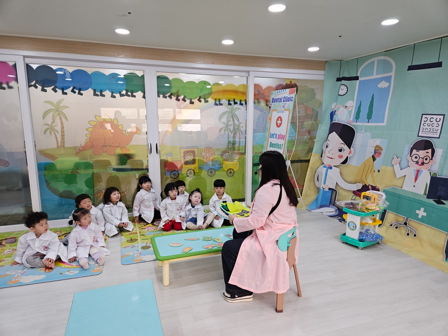 주1회 1시간 금요일 5만 어린이집 영어강사 구합니다.