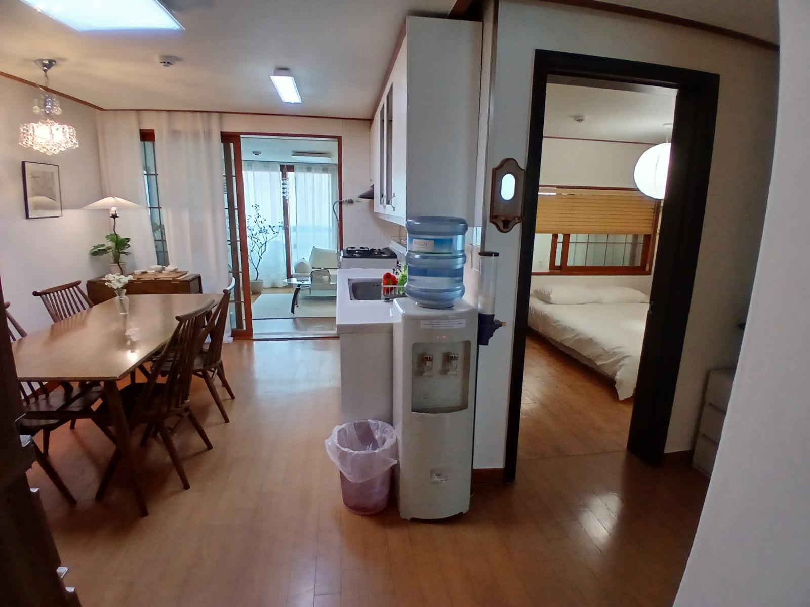 숙소청소 도와주실분 (에어비앤비, 소일거리, 초보가능) 공고 썸네일