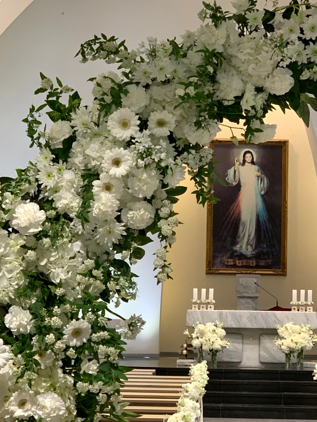 이번주 금요일 실내 웨딩작업 어시 및 정리 구인합니다