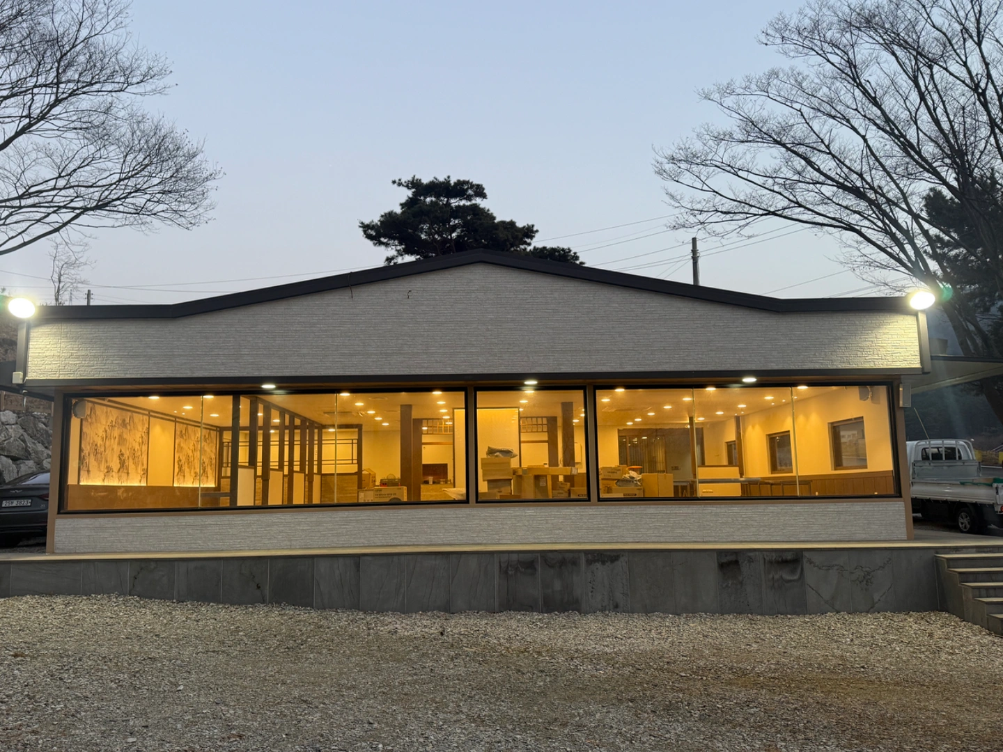 산골추어정 고창본점에서 내일 하루 서빙 알바 구합니다.