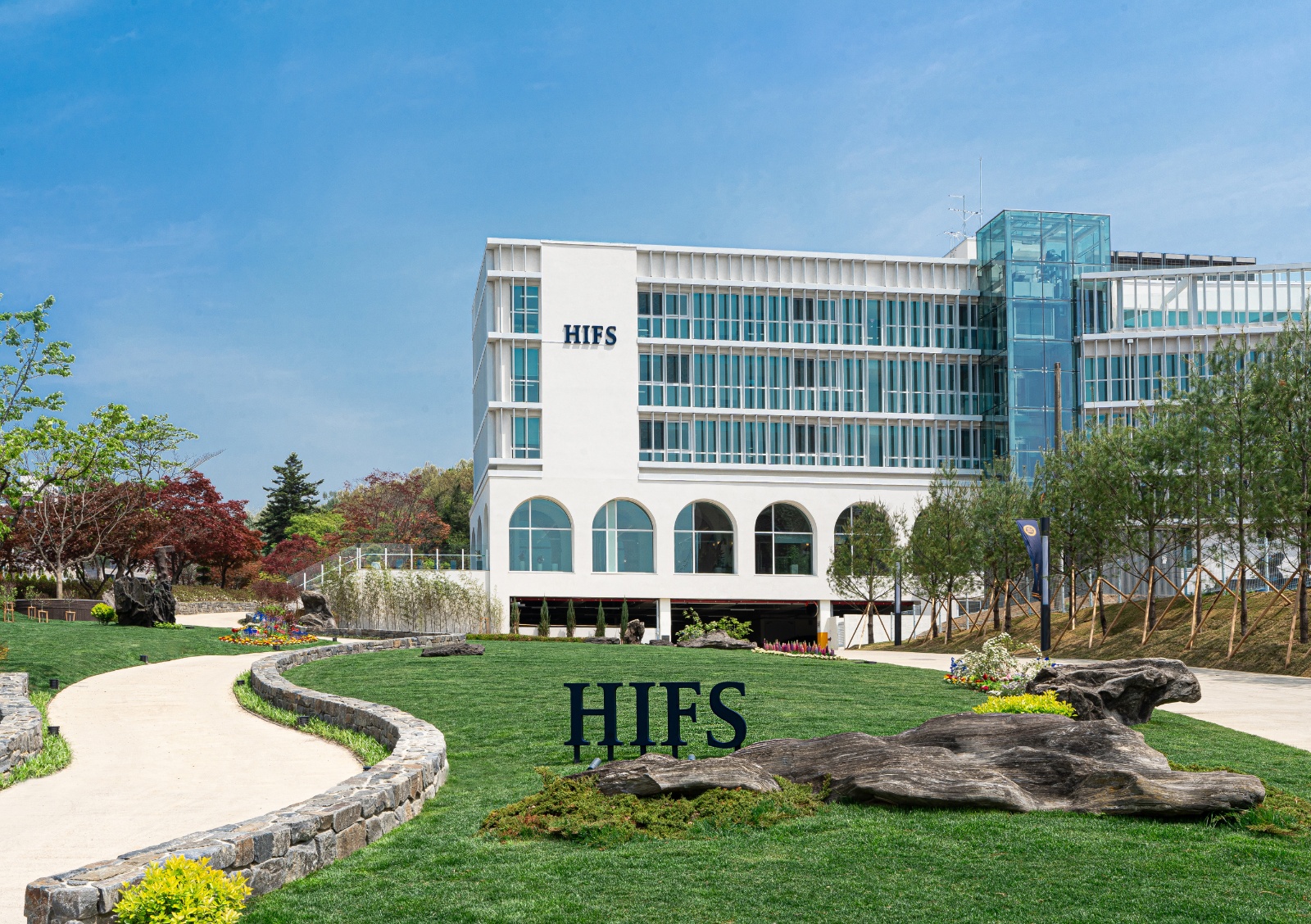 한국외대 HIFS 스쿨버스 동승자&보조교사(급여협의) 공고 썸네일