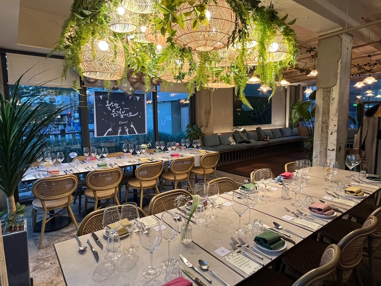 벨라스가든 서울숲 평일런치,주말디너 홀파트타이머 모집