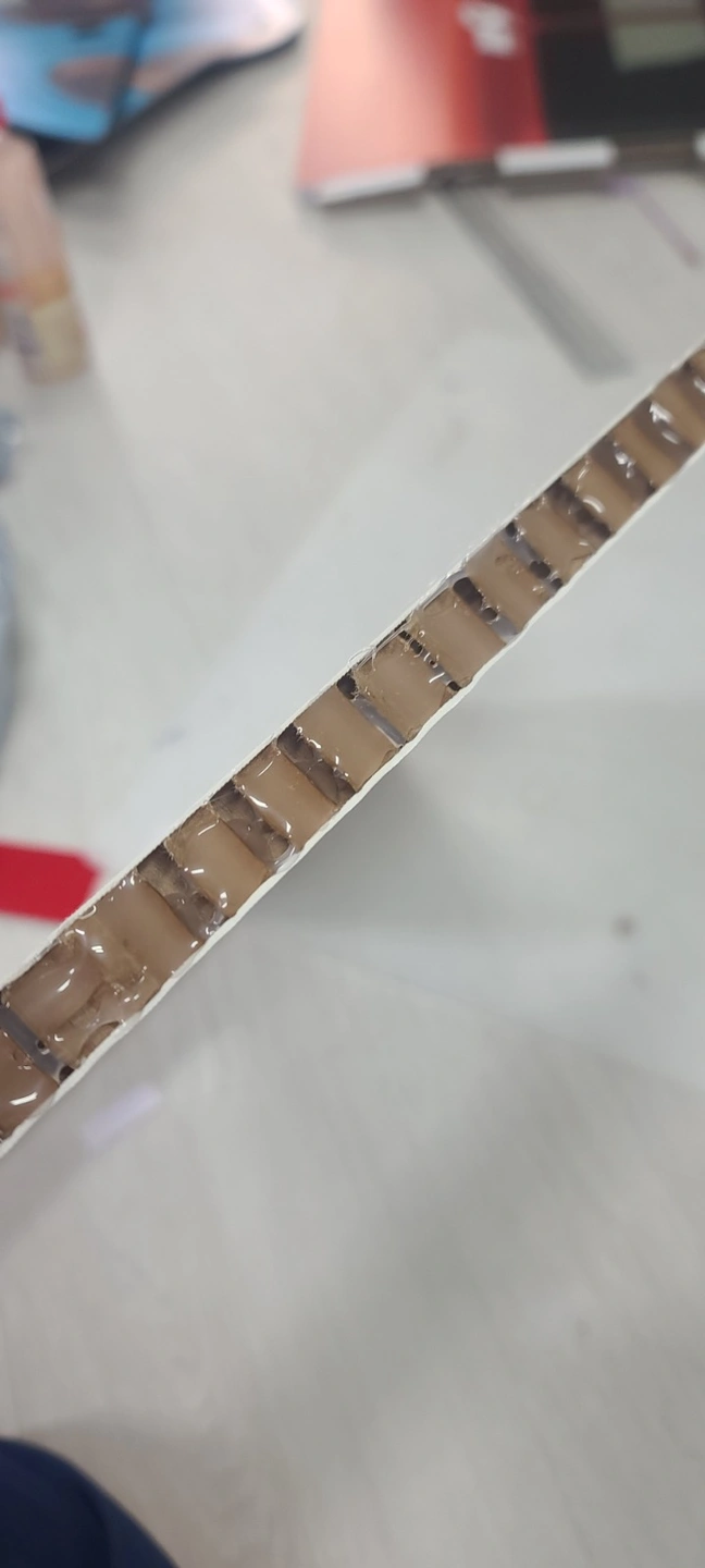 글루건 작업