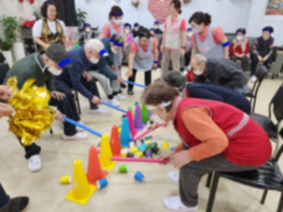 주간보호센터 요양보호사 모집합니다.
