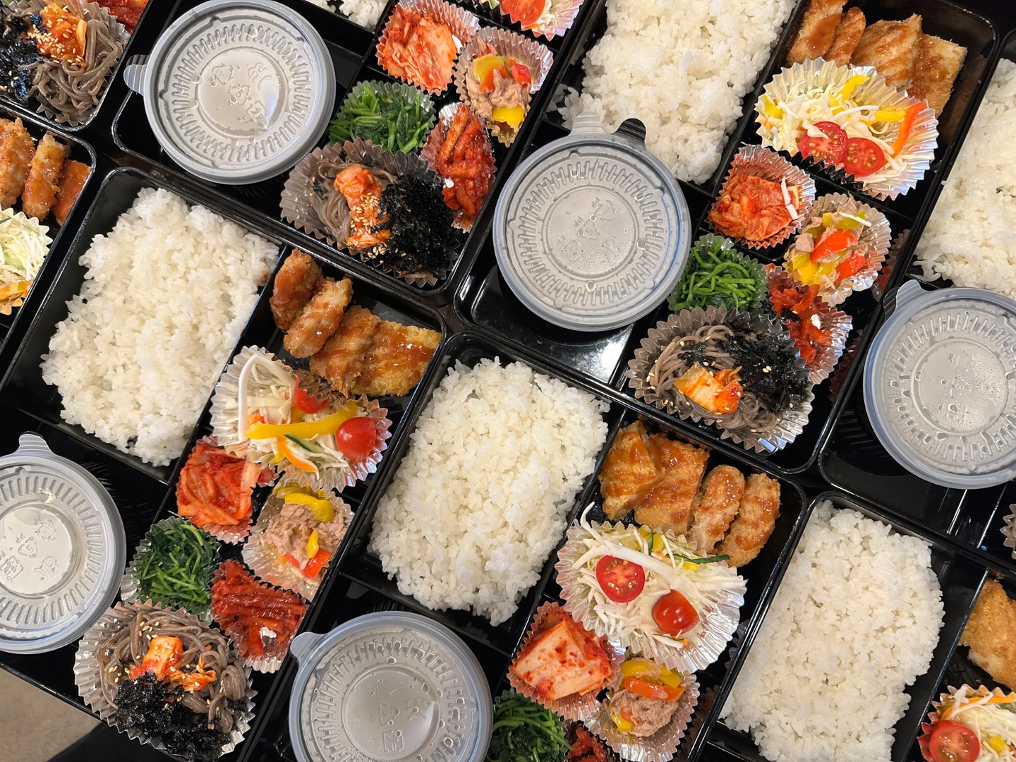 궁중수라간 도시락 단기 주방보조 구해요!!