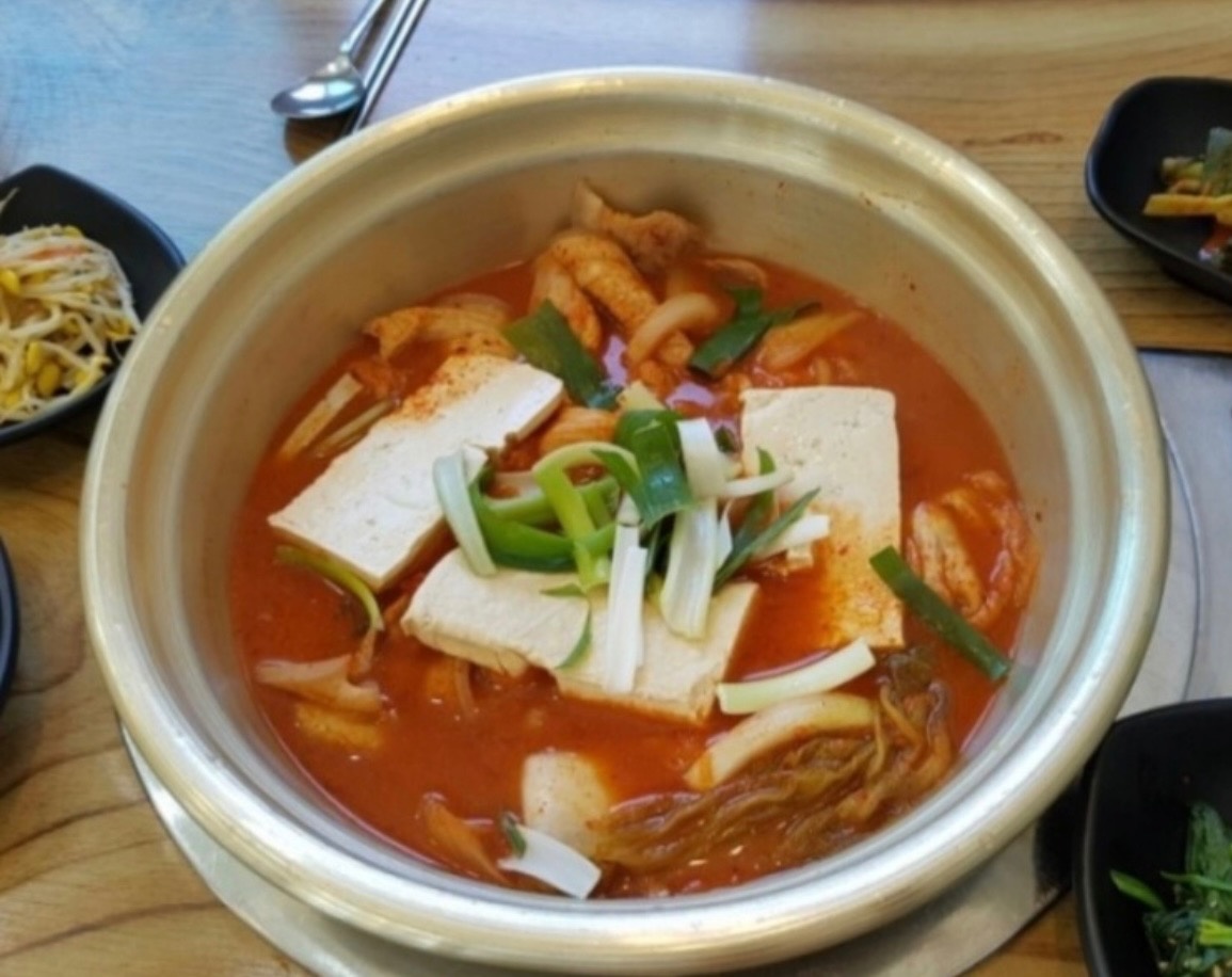 신정호김치찌개 공고 썸네일