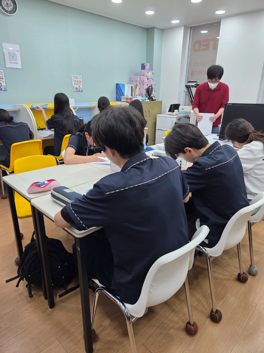 초등 보조선생님 모십니다(왕지동 영어학원)