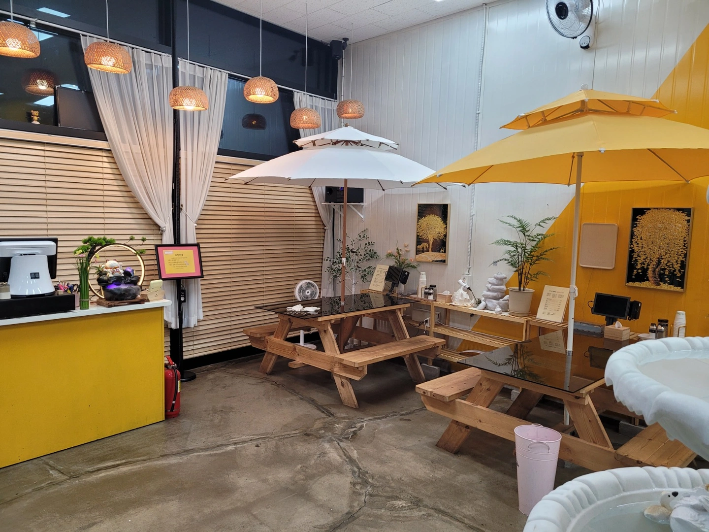 점심 파트 서빙 알바(직원)구합니다