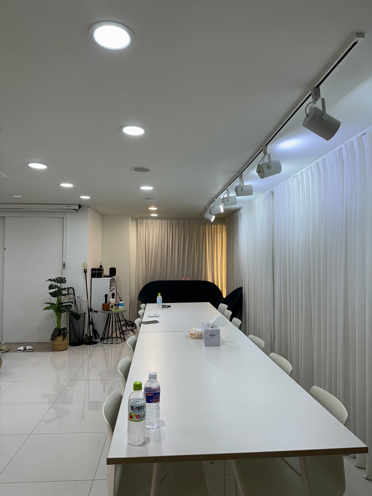 영등포구청/홍대입구 파티룸 청소 도와주실 분! 공고 썸네일