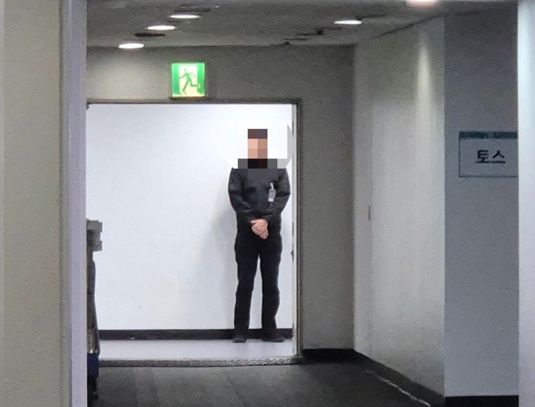 알바로 시작해서 오래 일하실분 공고 썸네일