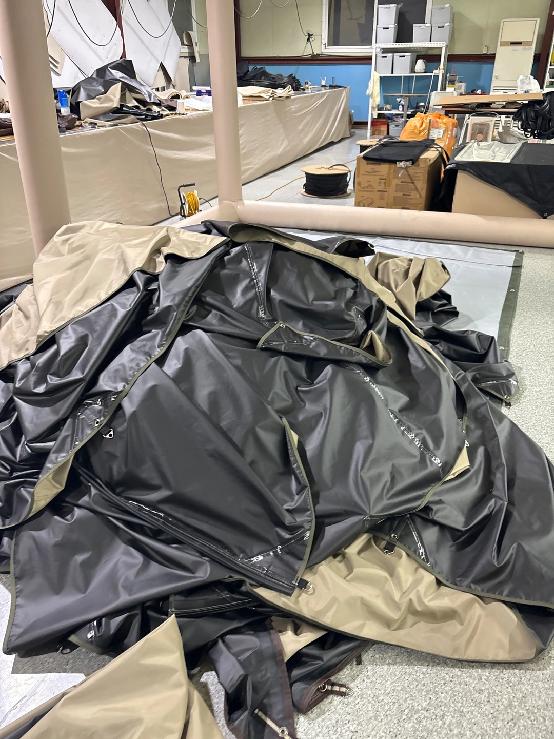 텐트 포장 시간당 13000원 38개만 포장