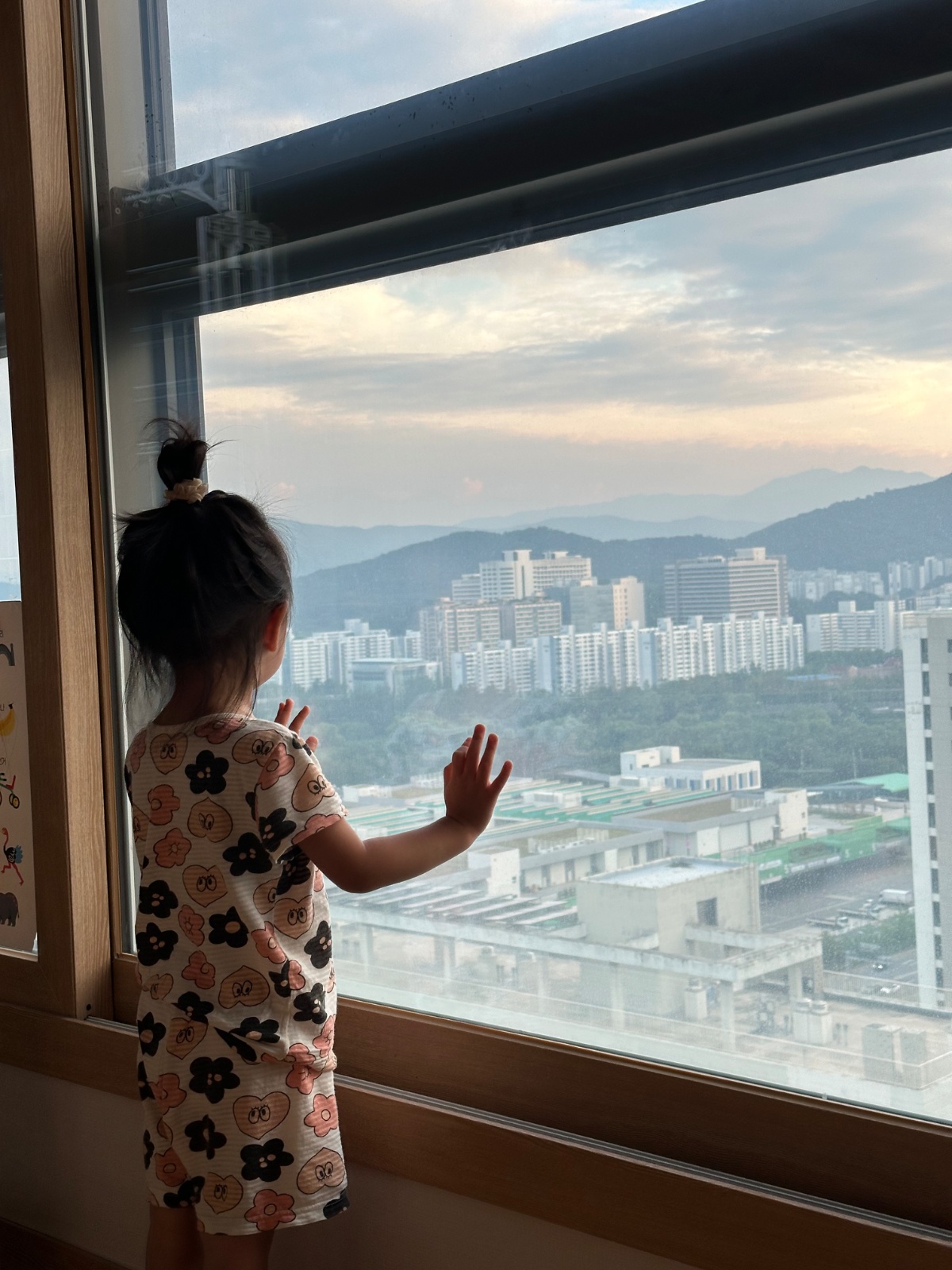 32개월 여아 영어놀이선생님 구합니다 공고 썸네일