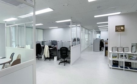파트타이머 직원모집[13시30분-18시/4시간근무] 공고 썸네일