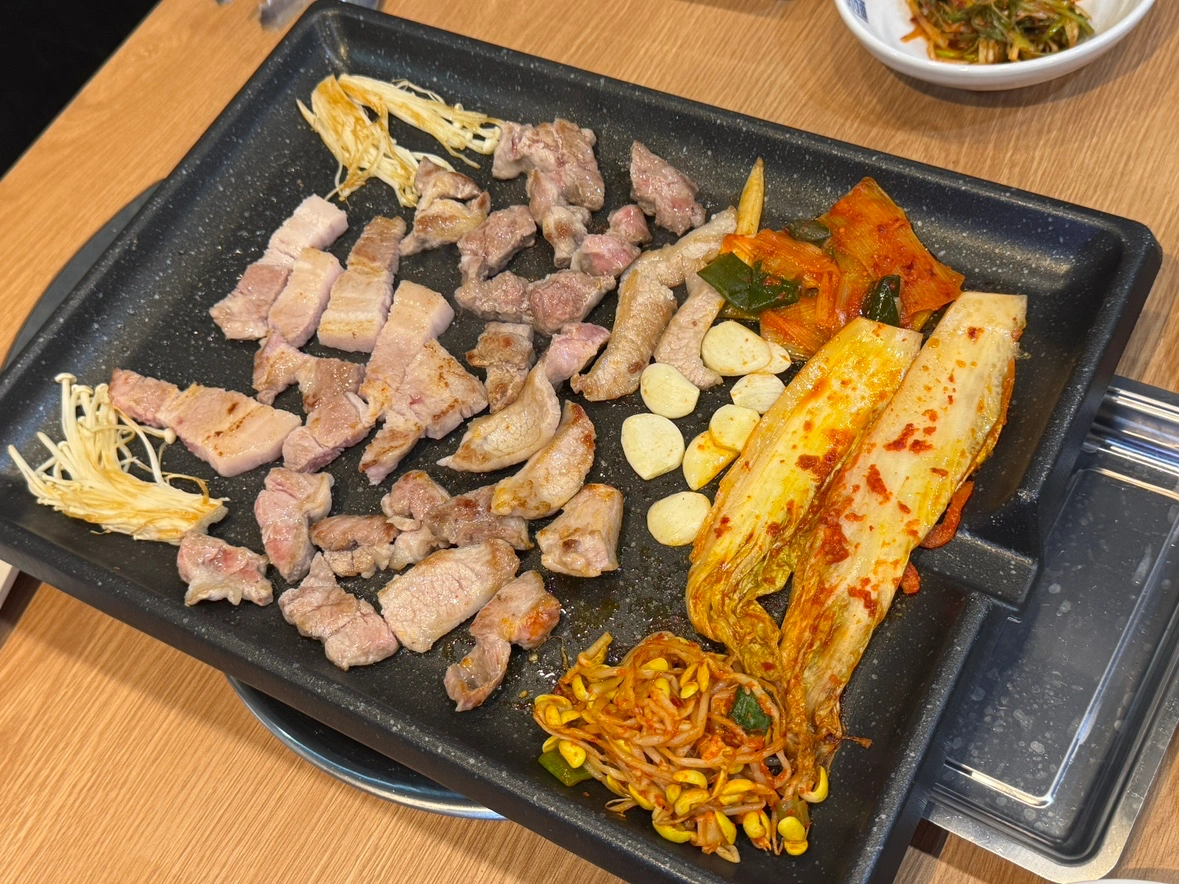 화~금, 또는 금요일만 홀서빙 알바 구합니다