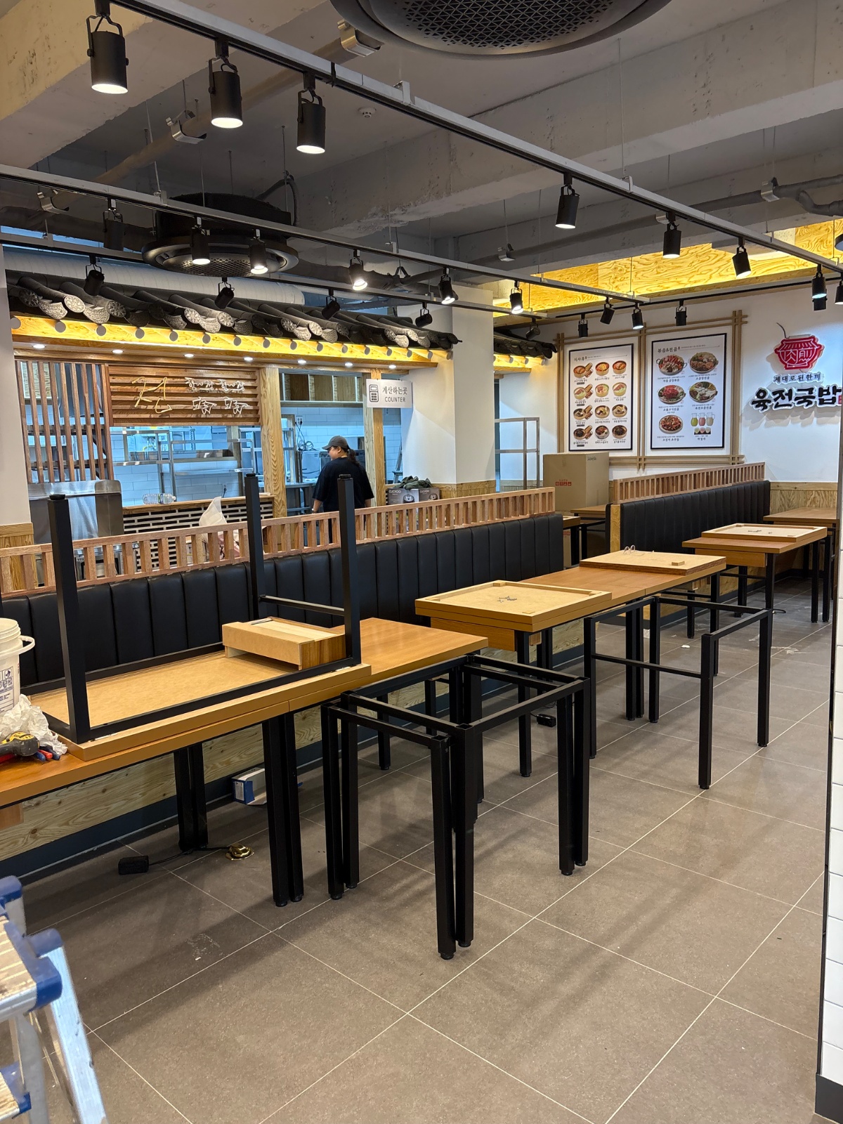 육전국밥 홀 서빙 공고 썸네일