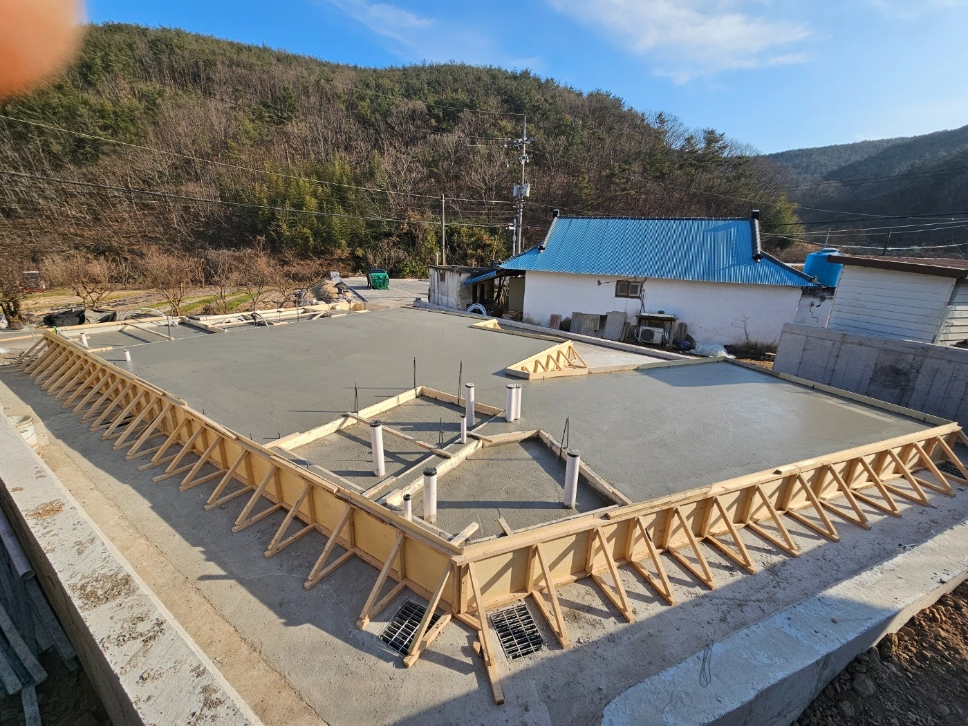 건설현장 장기 일용직 구함!!(경력직 우선) 공고 썸네일