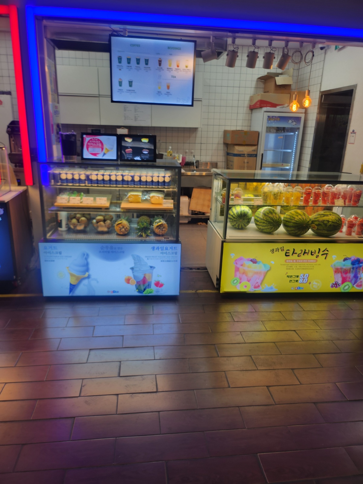 카폐(테이크아웃) 커피 제빵판매 공고 썸네일