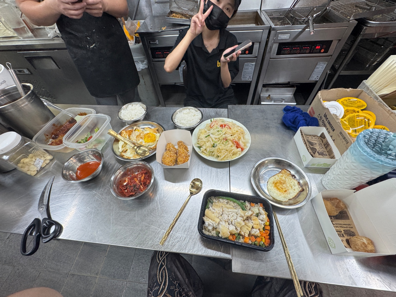 bhc에서 야간알바 구합니다 하루5시간 개꿀 공고 썸네일