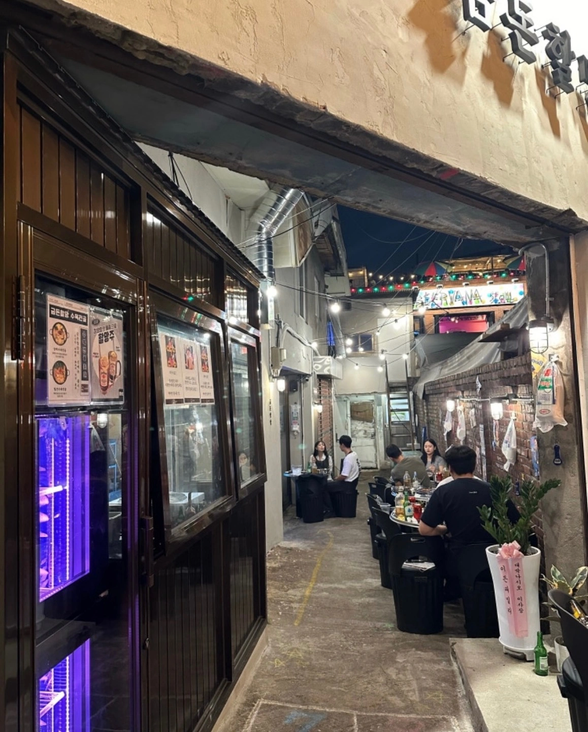 금돈할망 평일 홀 파트타이머 구합니다.