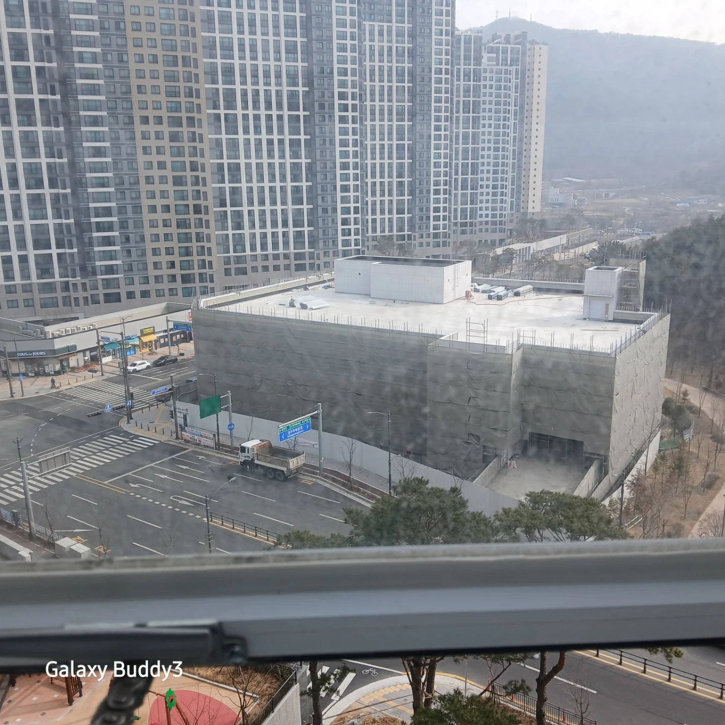 신경주역 아파트 단지에서
