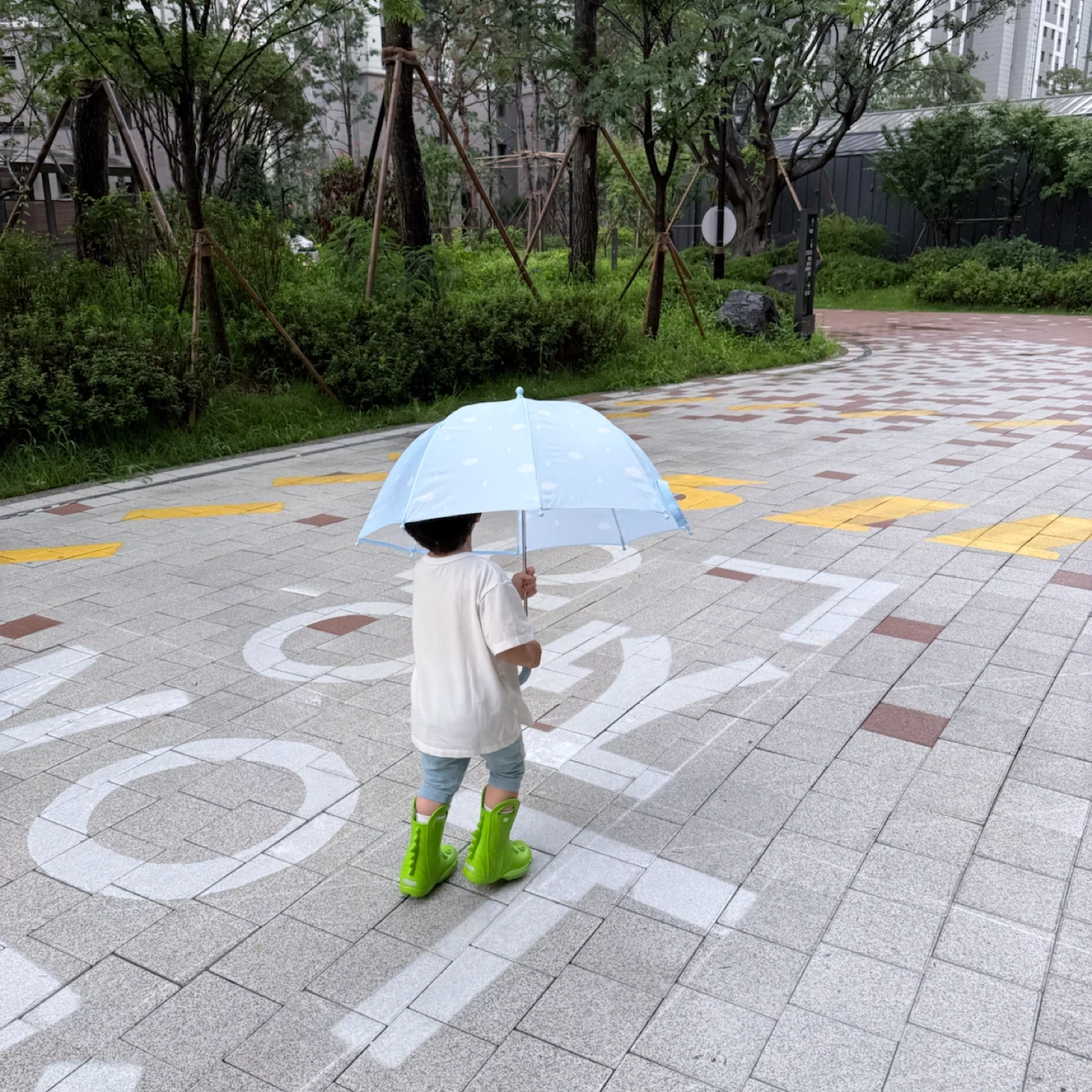29개월 남아 등하원 도우미 구합니다!