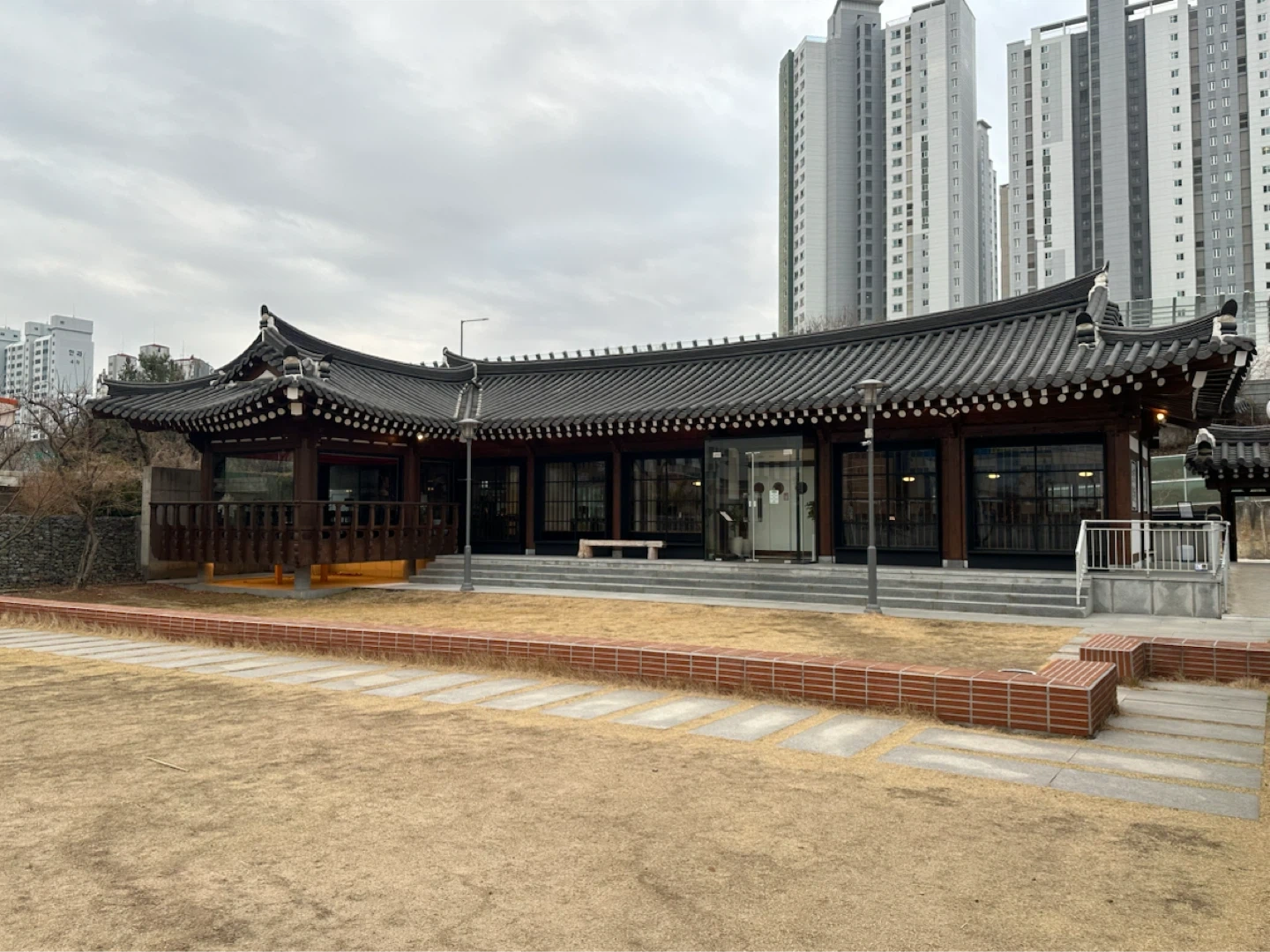 설거지 및 주방보조 구해요(주3~4)/ 울주하나로마트옆
