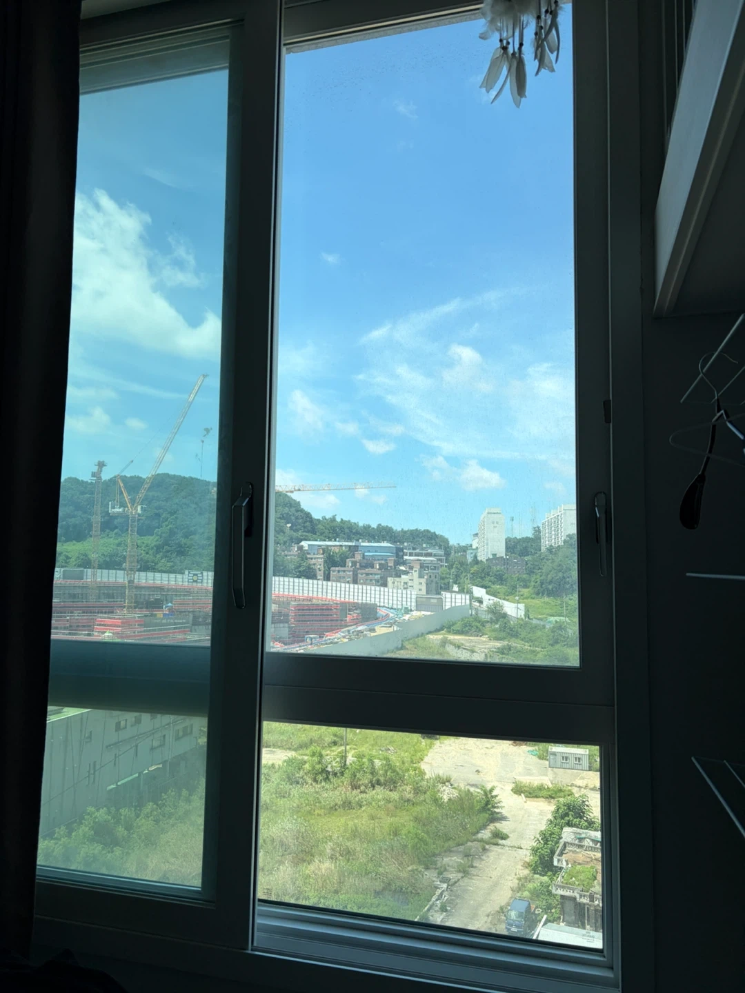 통창 방충망 샷시 달아주실 분