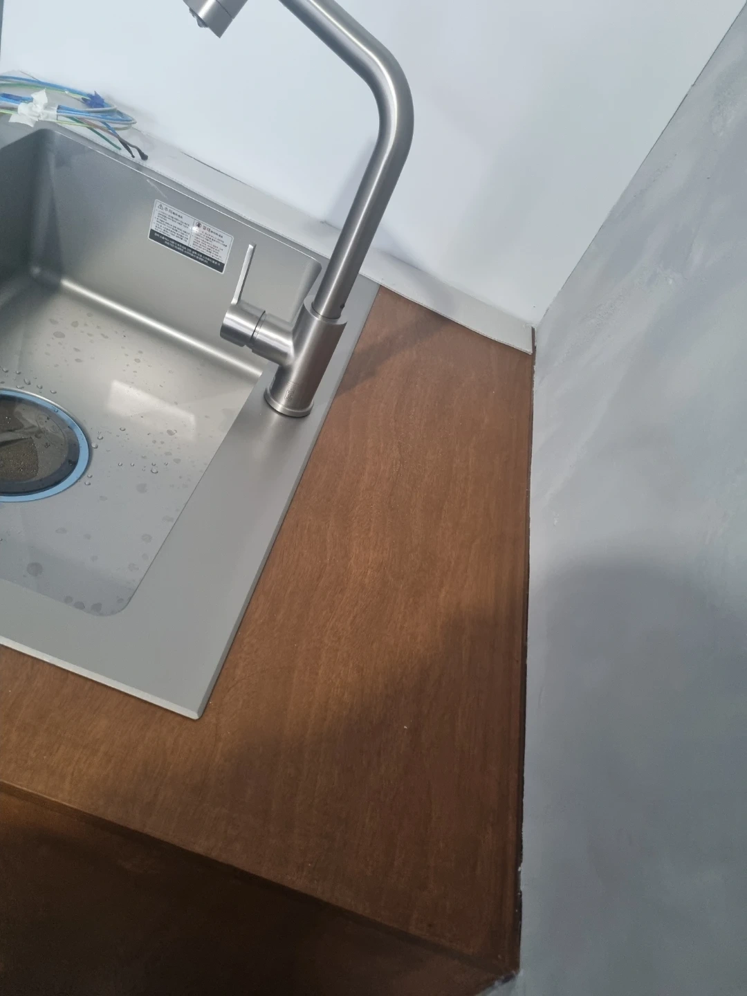 실리콘 잘쏘시는분
