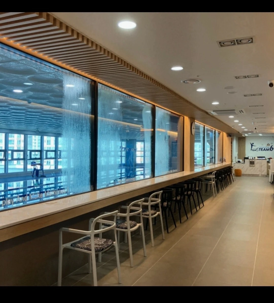 팀식스 수영장 이천점 안내데스크