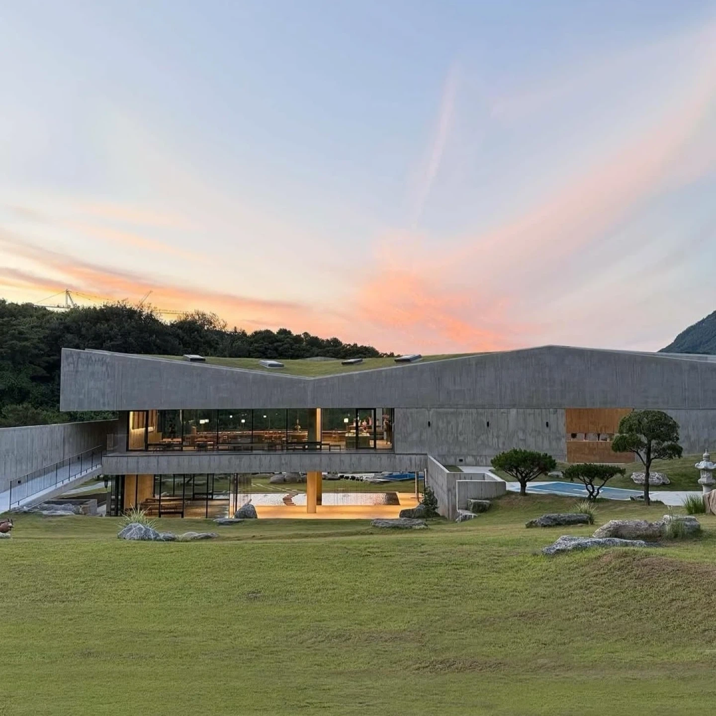 몽브레뉴 직원1명 관리자1명구인!
