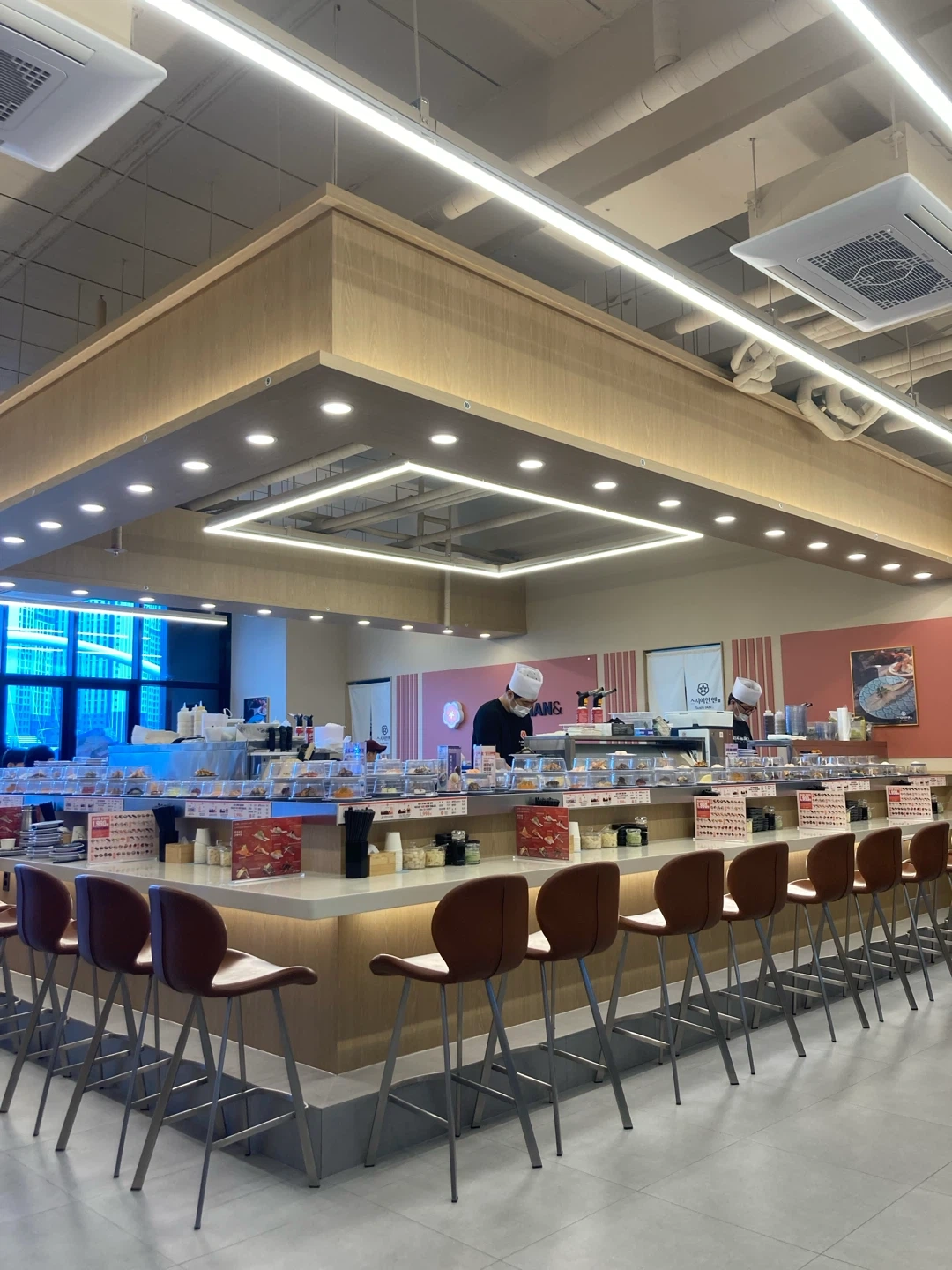 가정역 회전초밥 홀서빙 알바 모집 (초보환영)