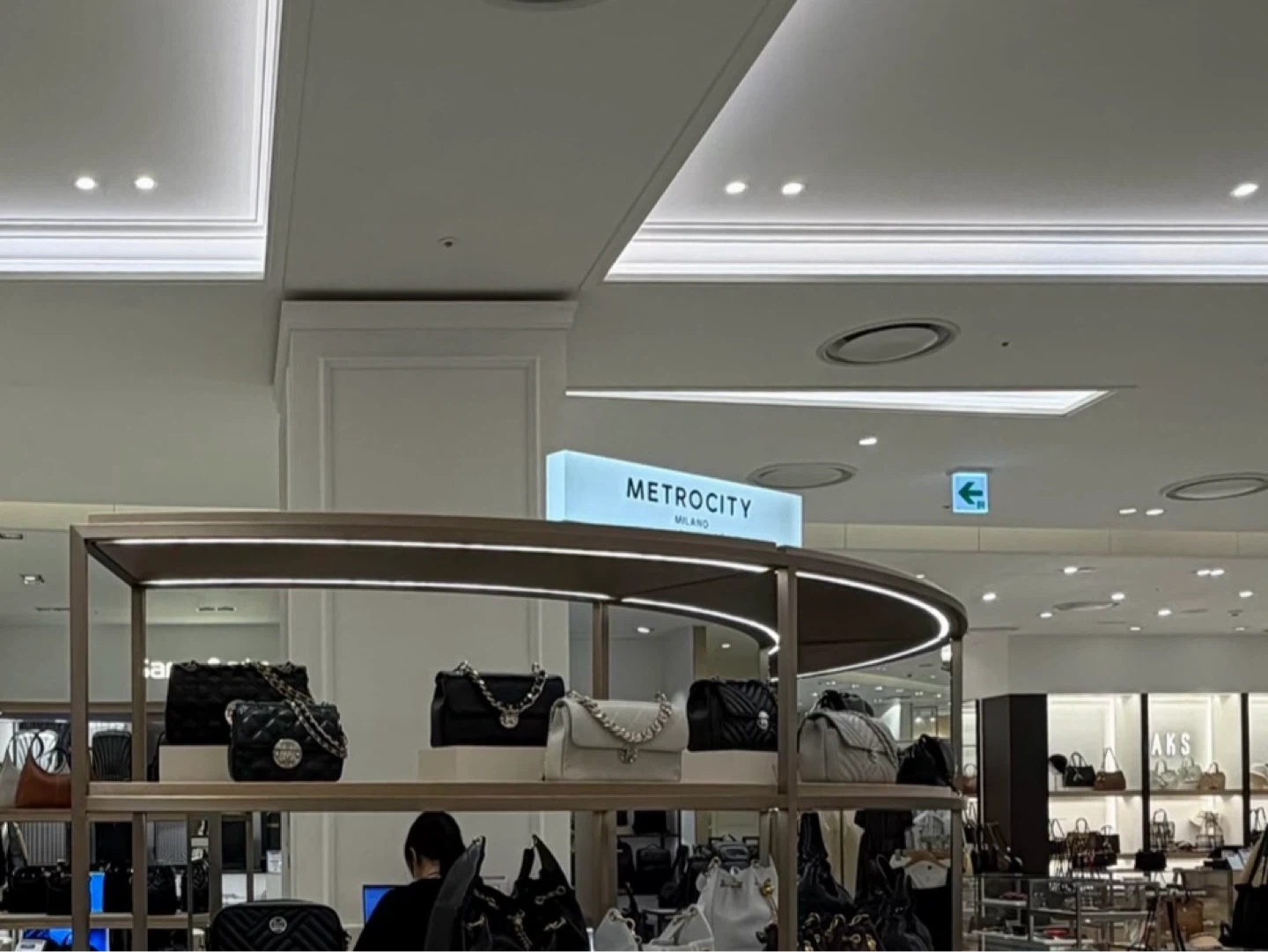 로고 시트지 떼고 붙이기