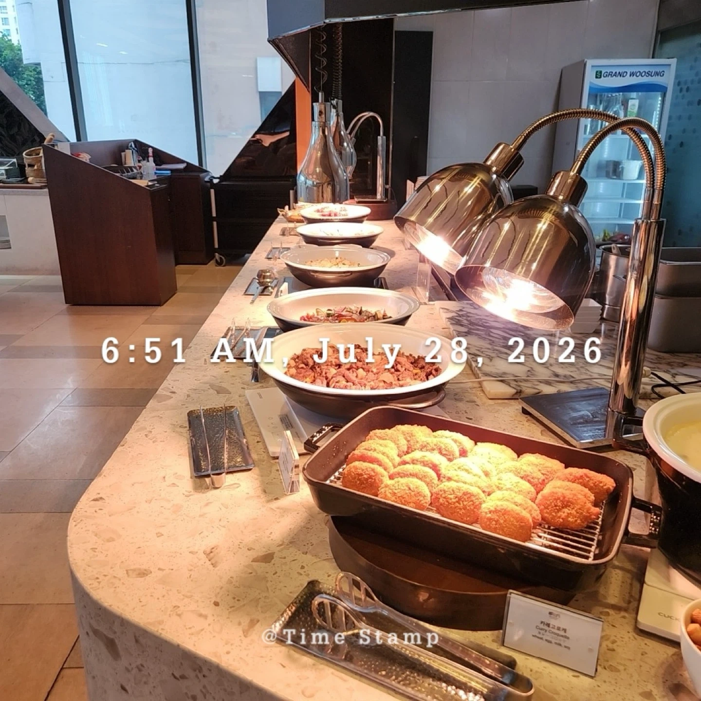 매주 금.토 레스토랑 서빙 오전10시30분-오후4시
