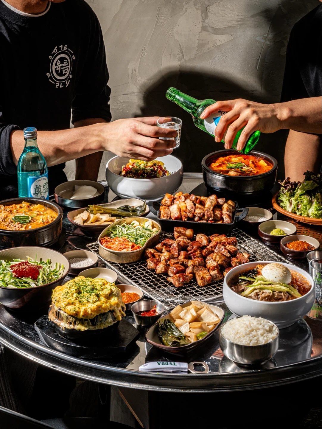 육틈 고깃집 홀서빙 시급 12,500