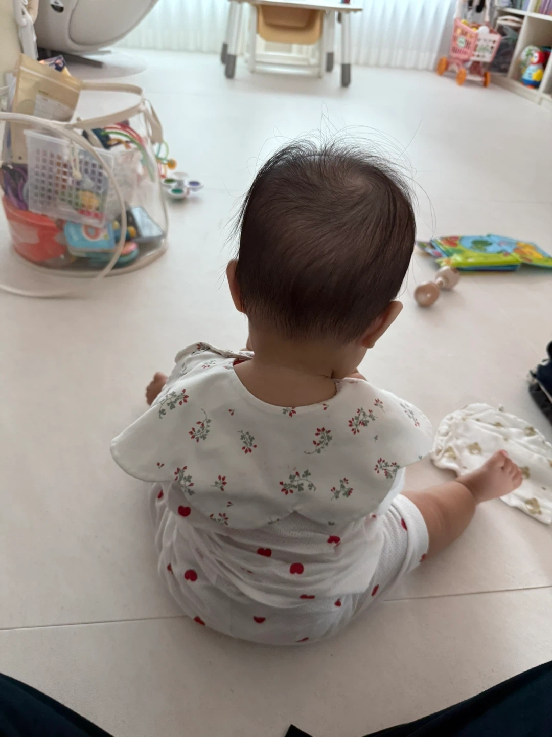 토,일 9시~6시 저와 함께 아이 돌봐주실 분 구해요