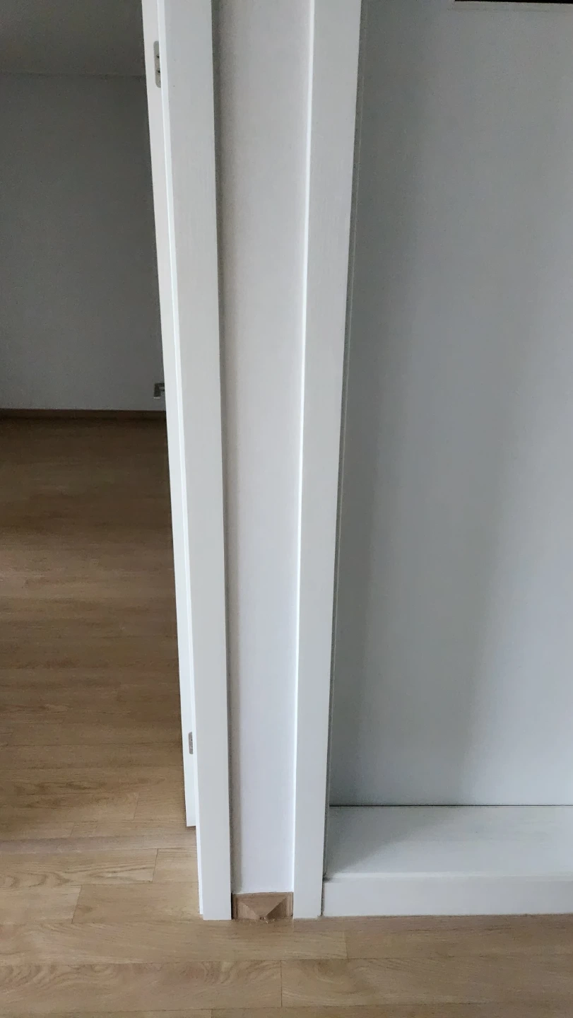 도배 합지 해주실분. 범위가 상당히 작습니다.