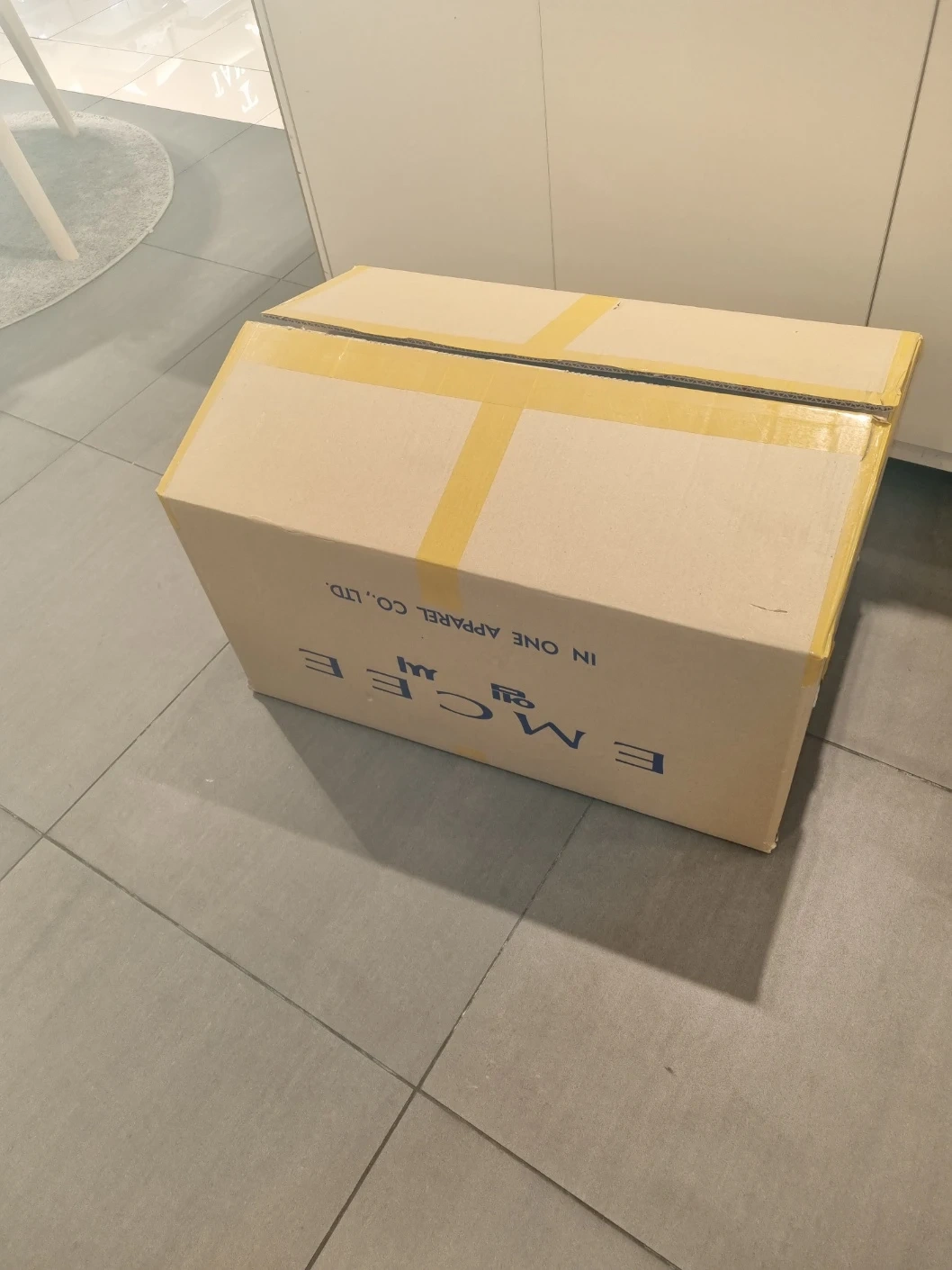 롯데백화점 일산점 -> 연신내역 물품 운반 /자차 필수
