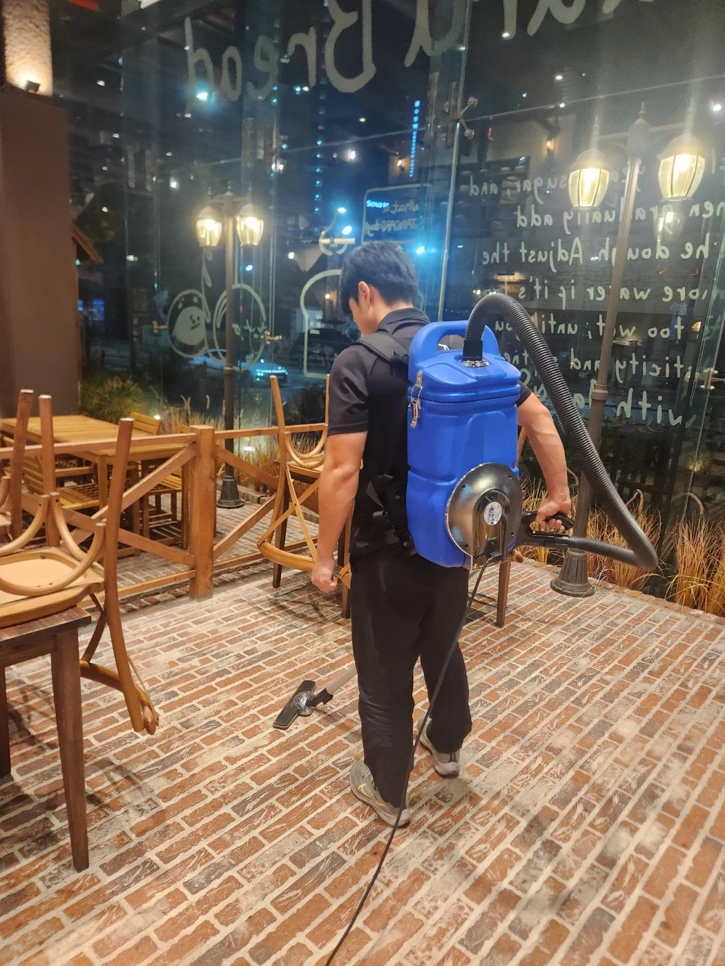 야간 정기청소 직원 모집 (1명)