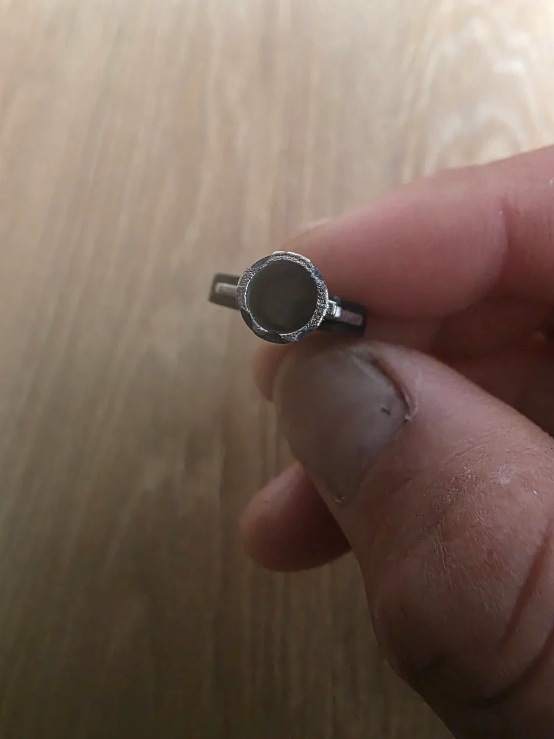전기 자전거 배터리 열쇠입니다 복사가능하신분찾습니다