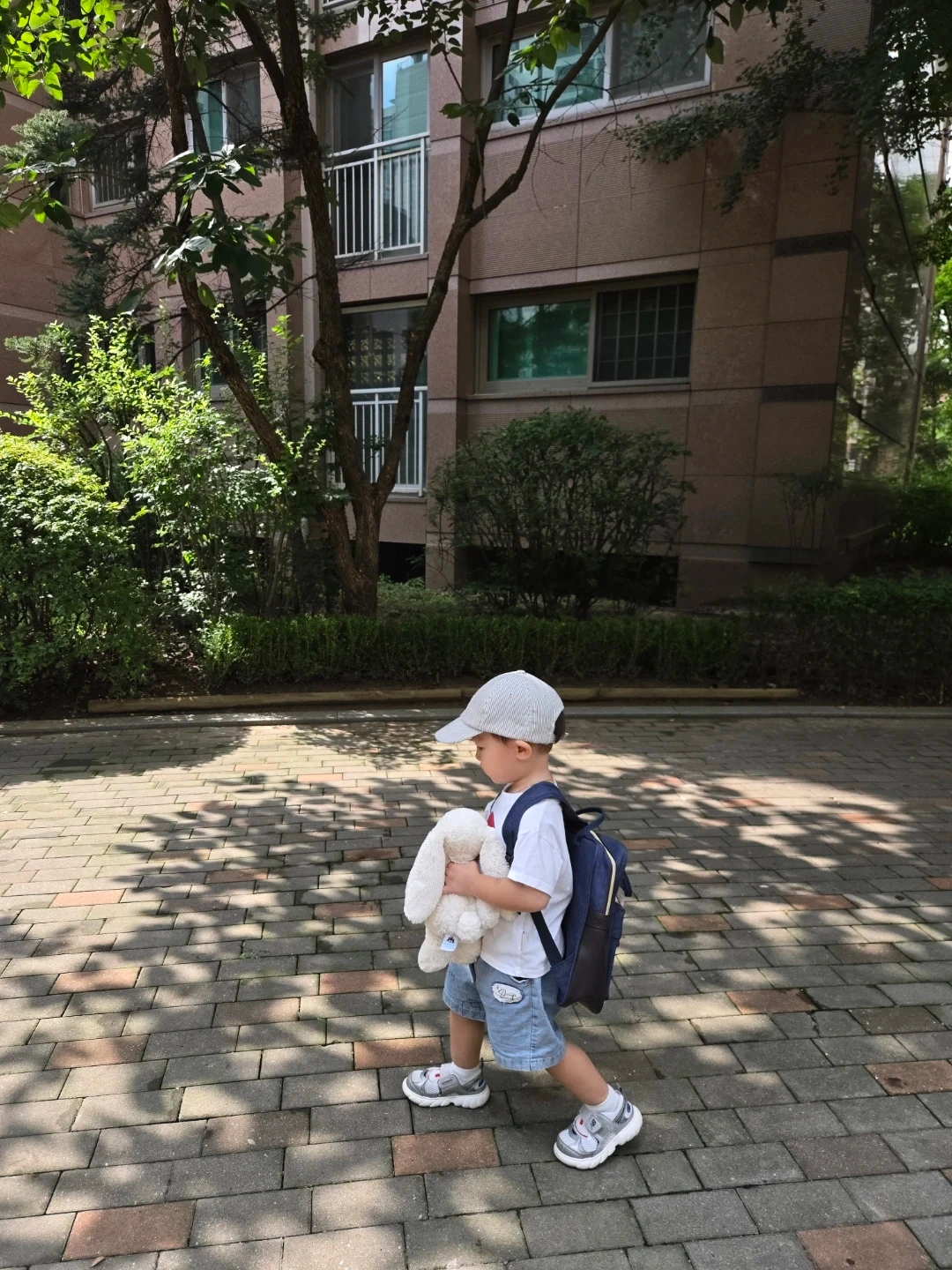 입주시터구합니다