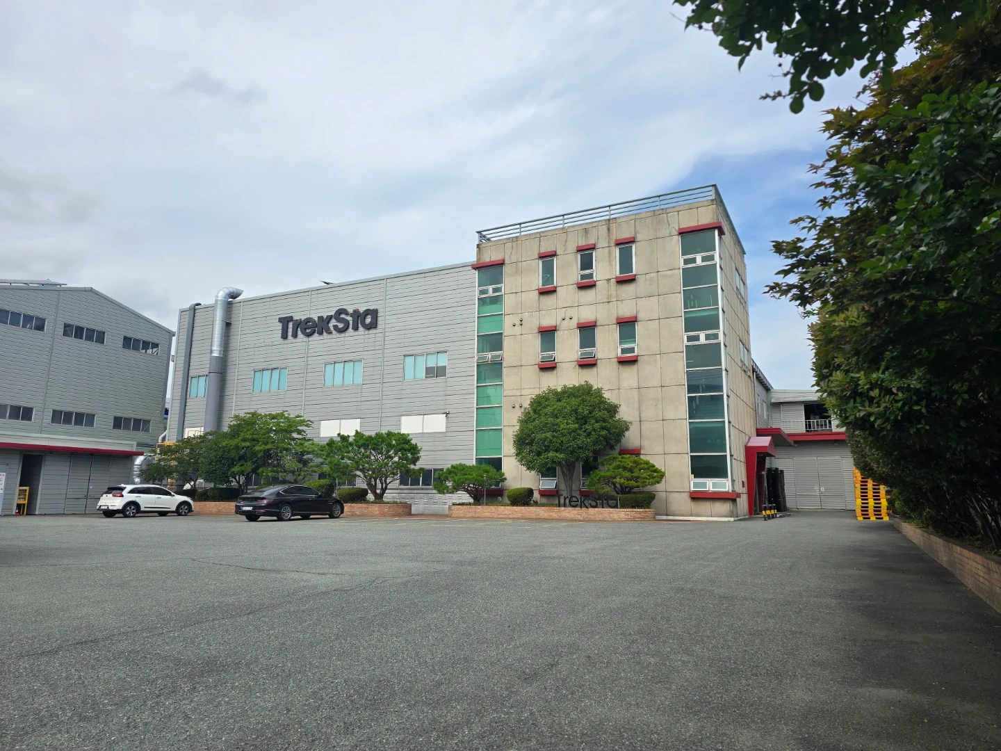 트렉스타 본사 생산공장 현장 사무보조