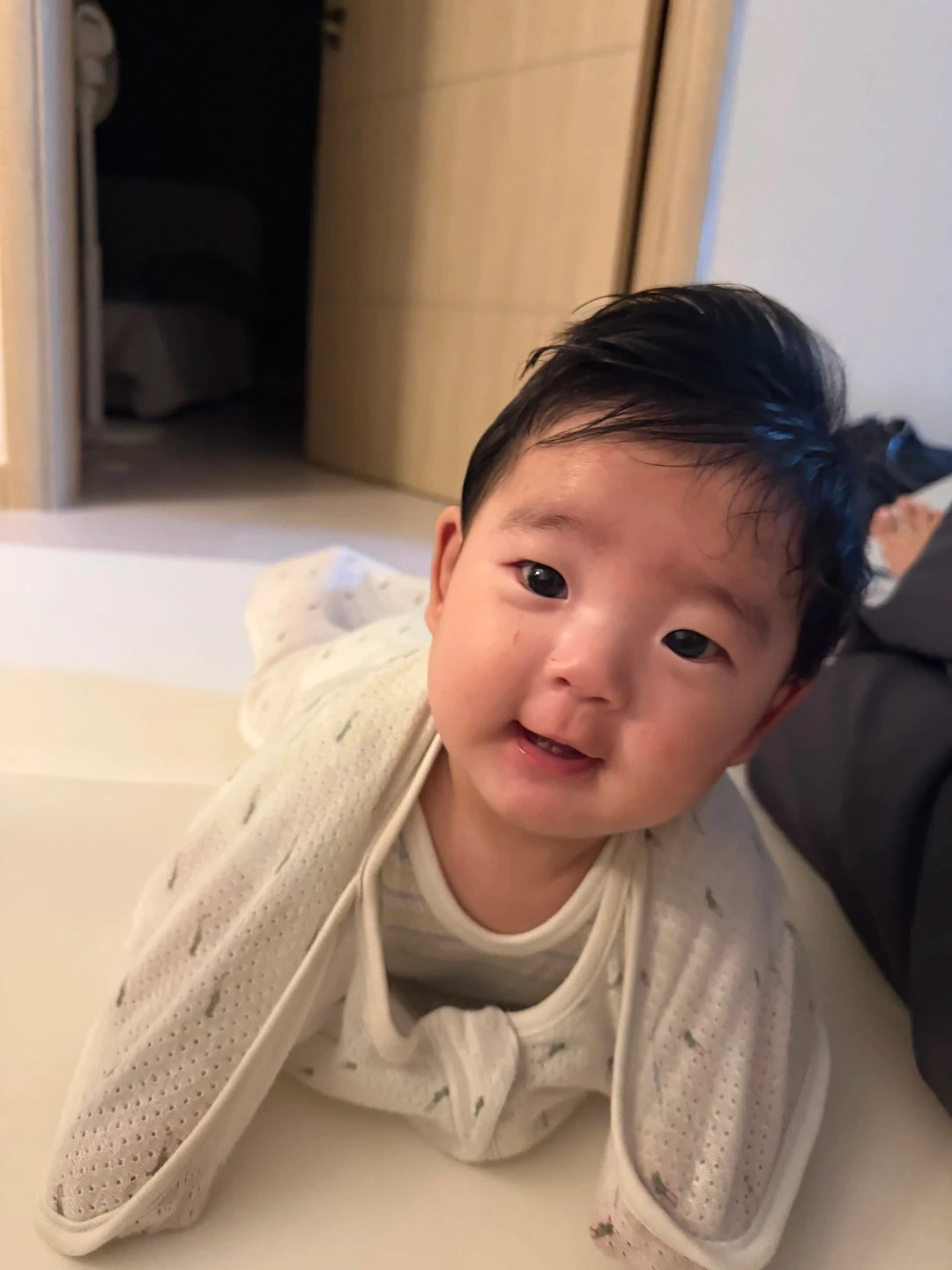 6개월 남아 베이비시터 구합니다(9월말부터)