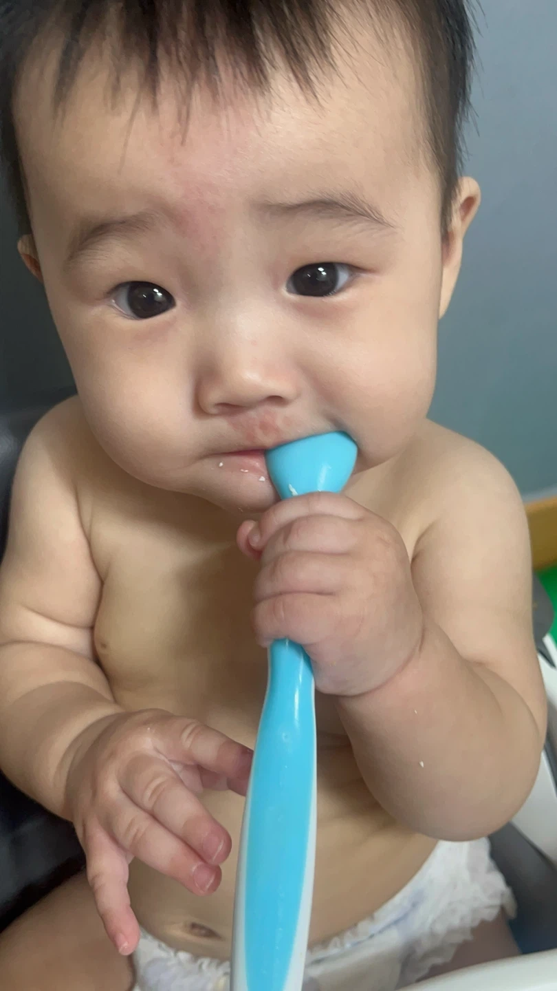 긴급!!8개월 여아 금토일 돌봄선생님 구합니다